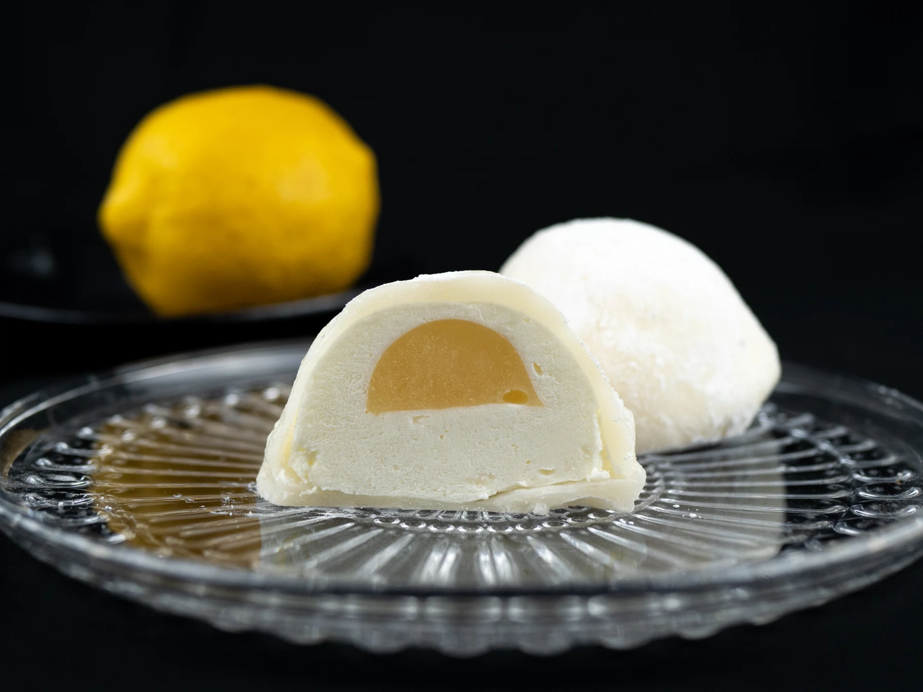 Cut-open yuzu Mochiai by Ochiai Professional